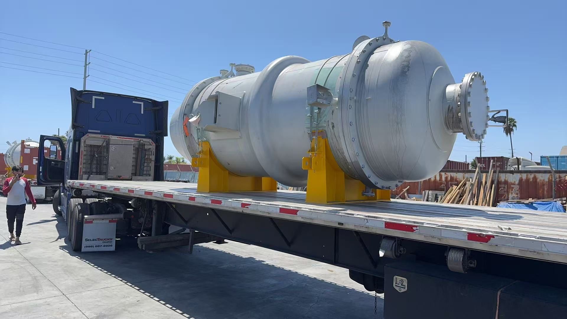 56000LBS HEAT EXCHANGER MOVING